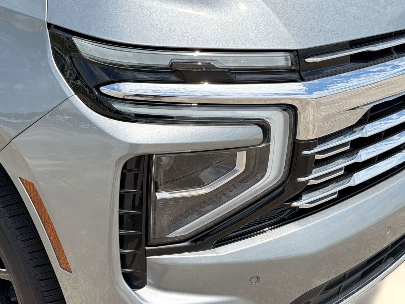 2026 Chevrolet Suburban Premier - Photo 11