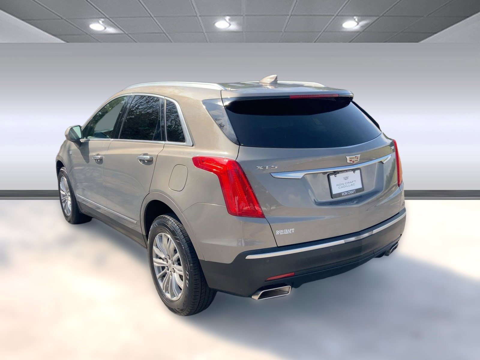 2017 Cadillac XT5 Luxury photo 3