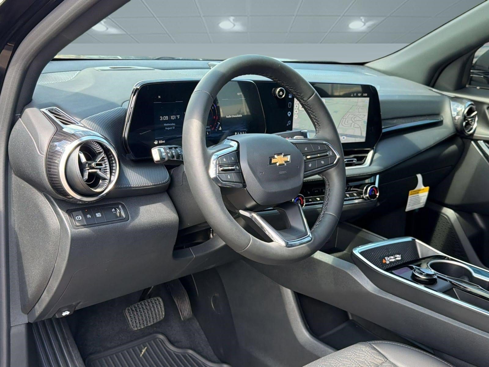 2027 Chevrolet Equinox LT - Photo 4