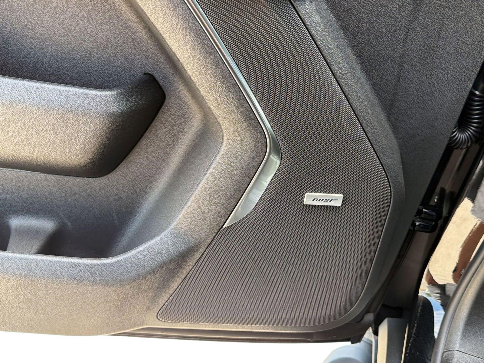 2026 Chevrolet Suburban Z71 - Photo 25