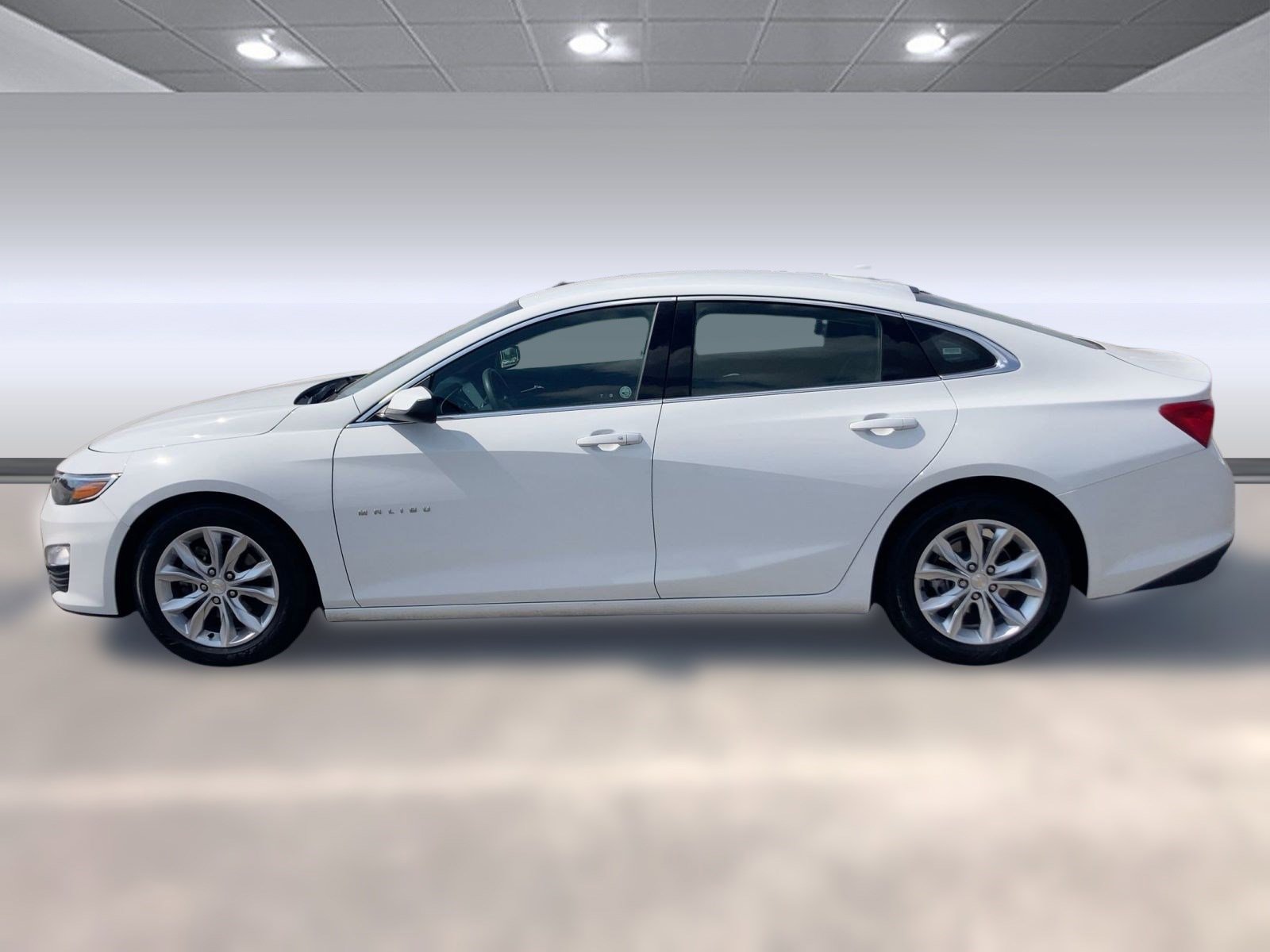 2023 Chevrolet Malibu 1LT photo 2