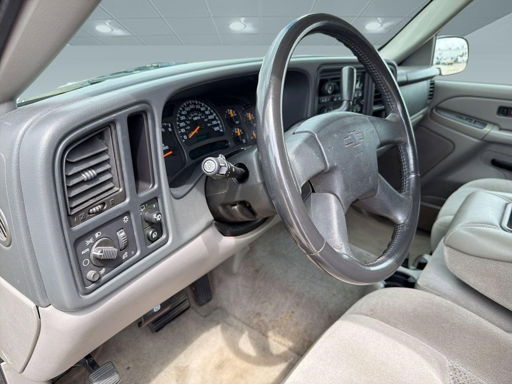 Used 2004 Chevrolet Suburban LS SUV