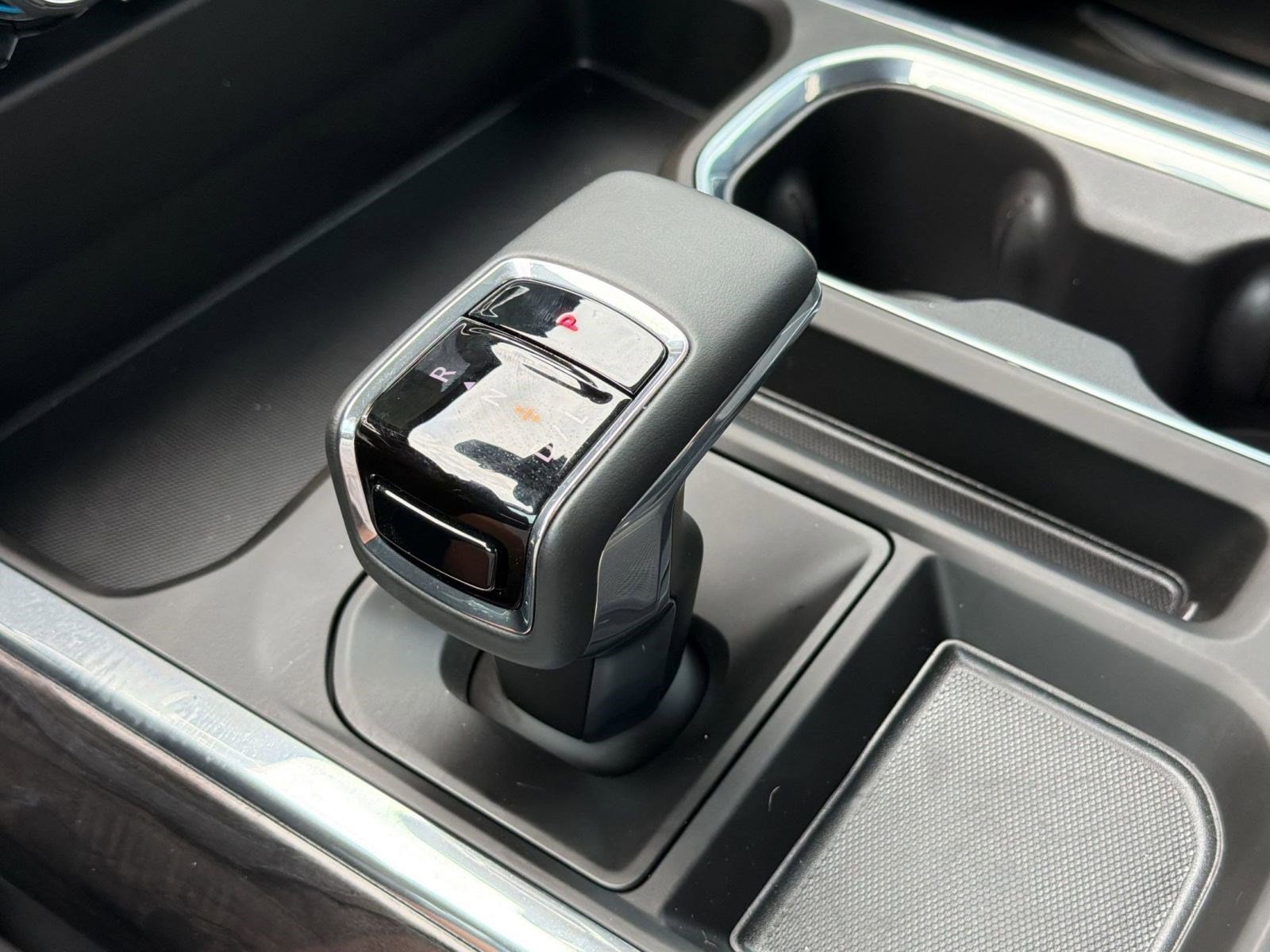 2026 Chevrolet Silverado 1500 LTZ - Photo 16