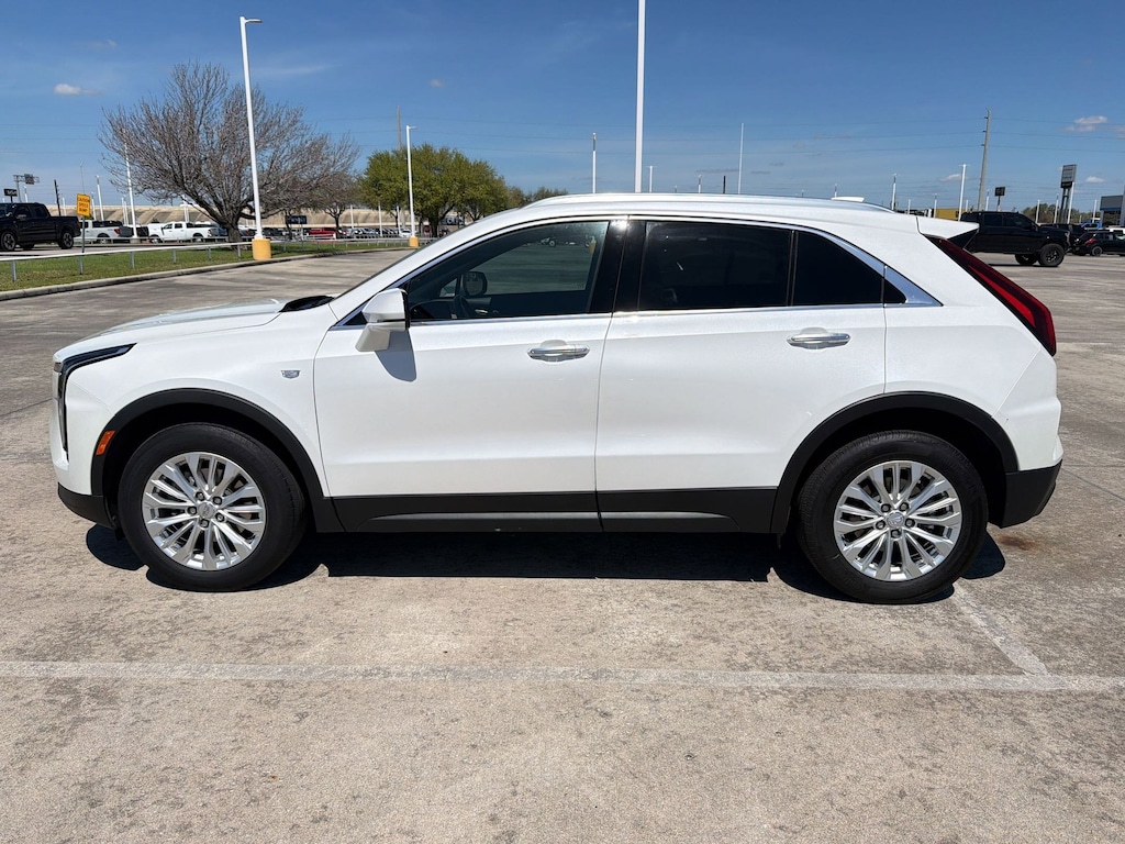 Used 2024 CADILLAC XT4 Luxury SUV