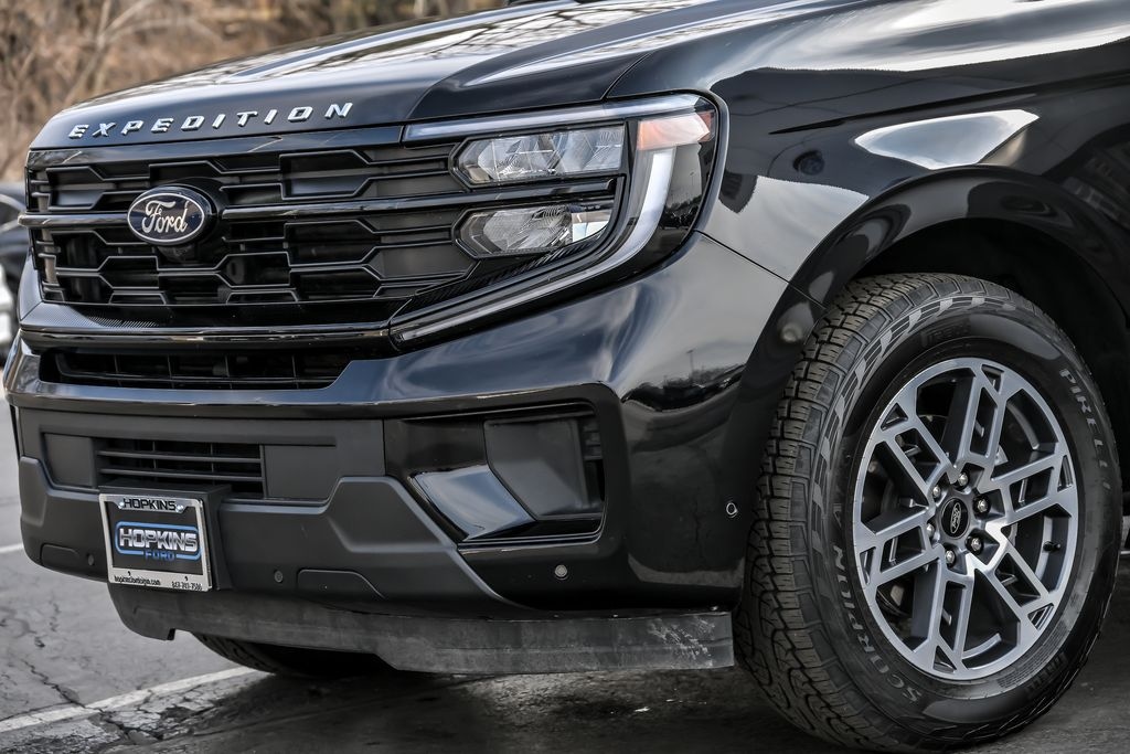 Used 2025 Ford Expedition Active SUV