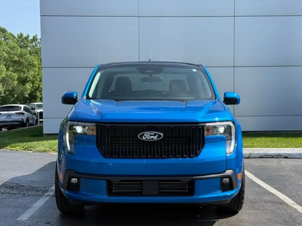 Used 2025 Ford Maverick Lobo Standard Truck