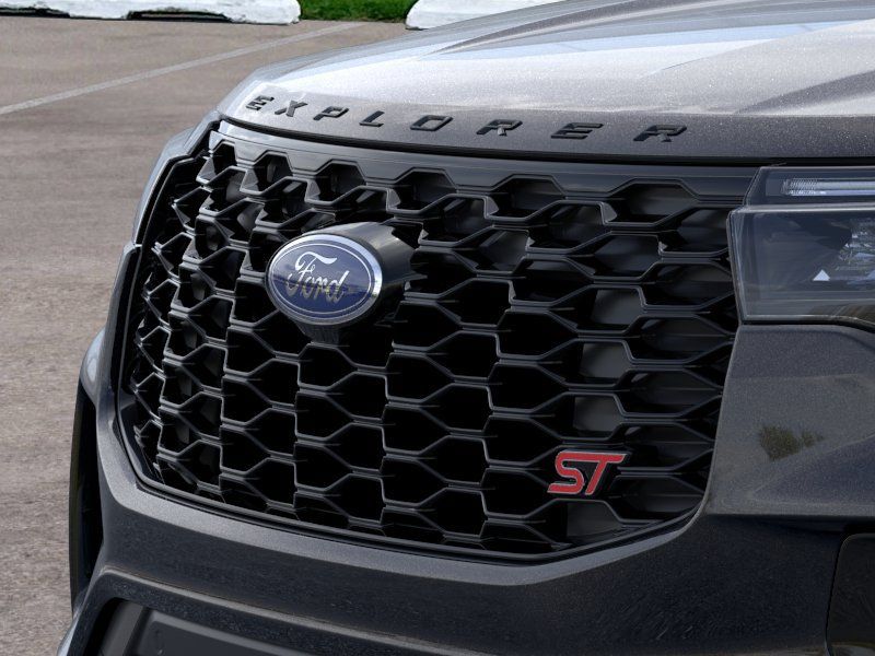 2026 Ford Explorer ST - Photo 17