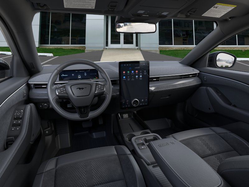 2025 Ford Mustang Mach-E GT - Photo 9