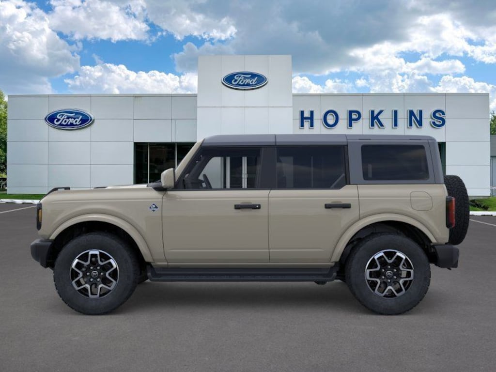 New 2026 Ford Bronco Outer Banks SUV