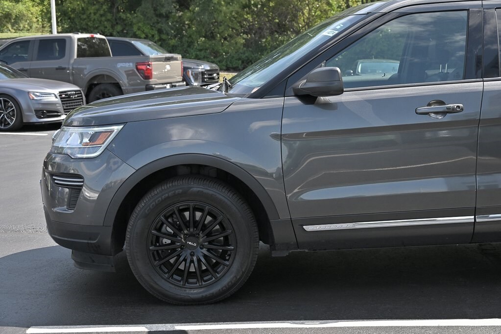 2018 Ford Explorer XLT photo 3