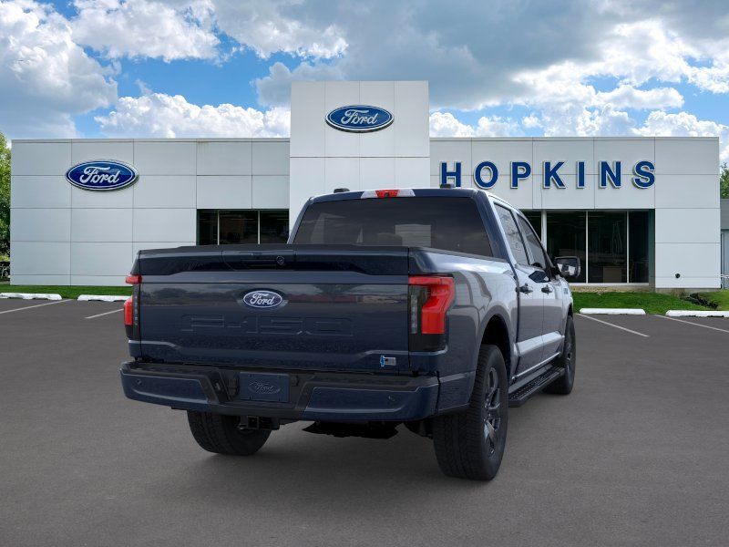 2025 Ford F-150 Lightning Flash - Photo 8