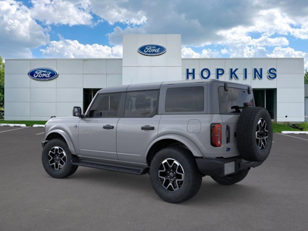 New 2026 Ford Bronco Outer Banks SUV