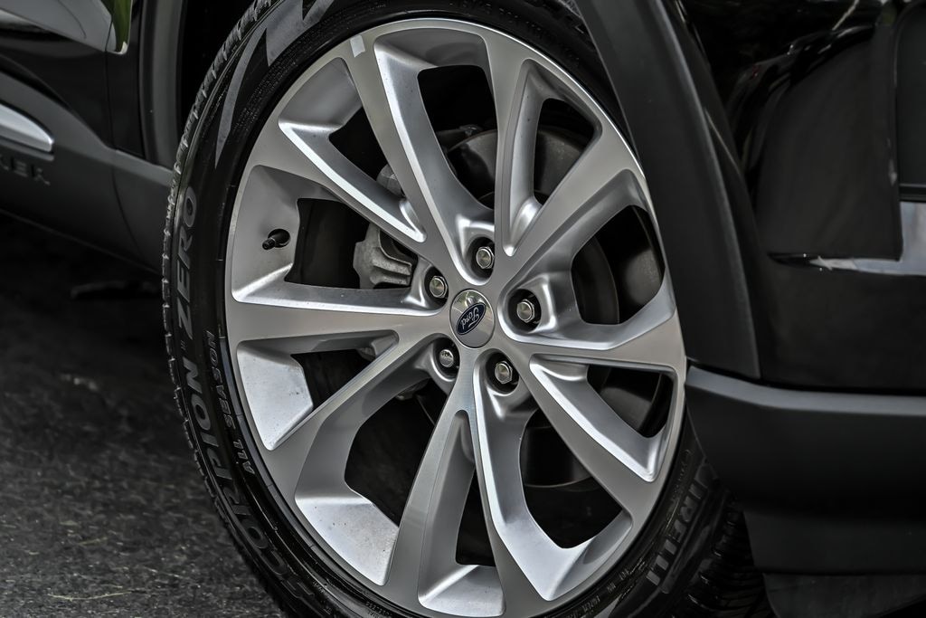 Used 2023 Ford Explorer Platinum SUV