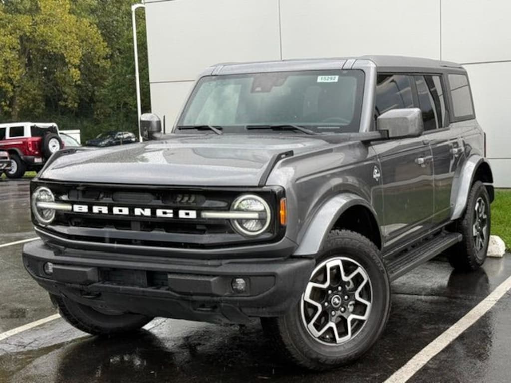 Used 2024 Ford Bronco Outer Banks SUV