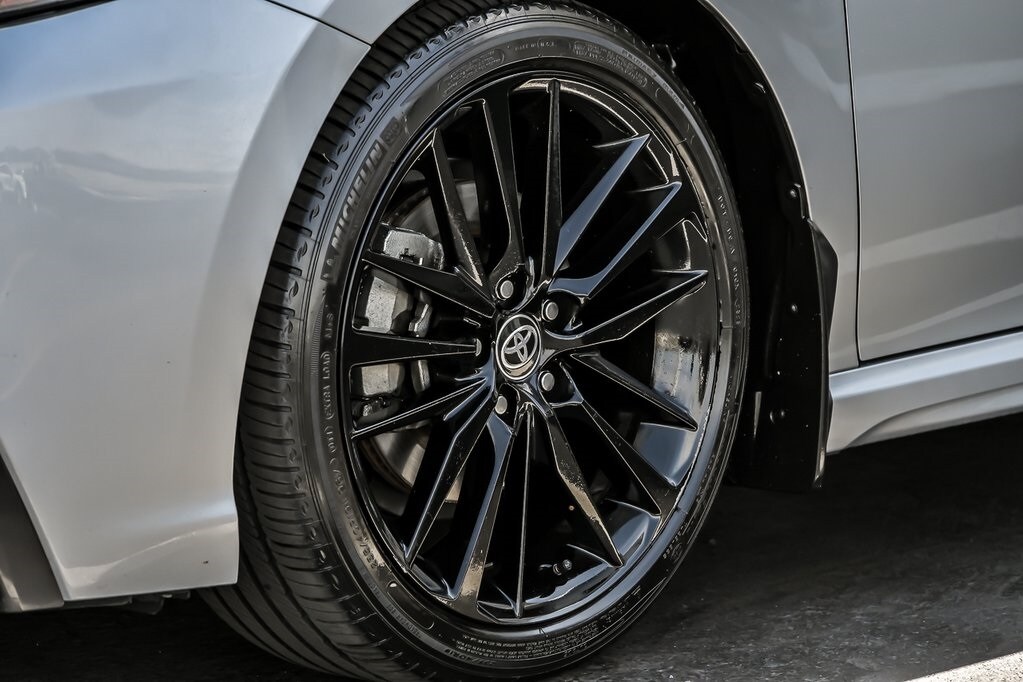 2021 Toyota Camry XSE V6 photo 4