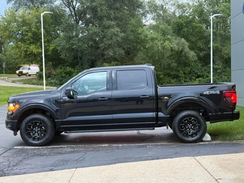 Used 2024 Ford F-150 XLT Truck