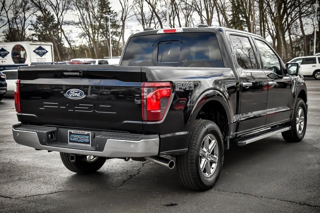 2024 Ford F-150 XLT photo 4