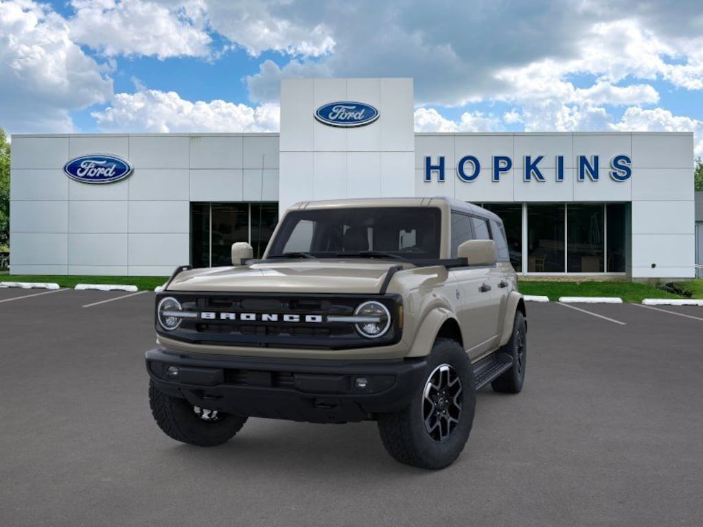 New 2026 Ford Bronco Outer Banks SUV