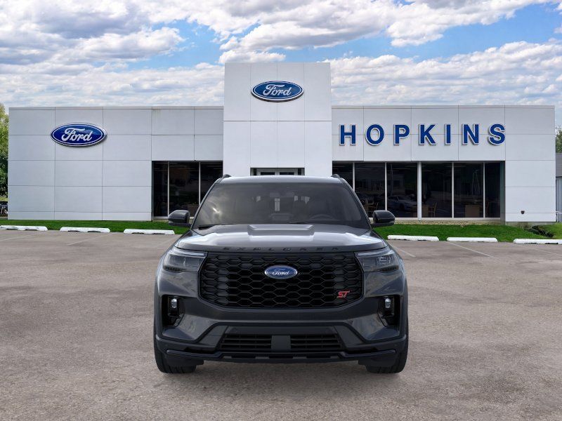 2026 Ford Explorer ST - Photo 6