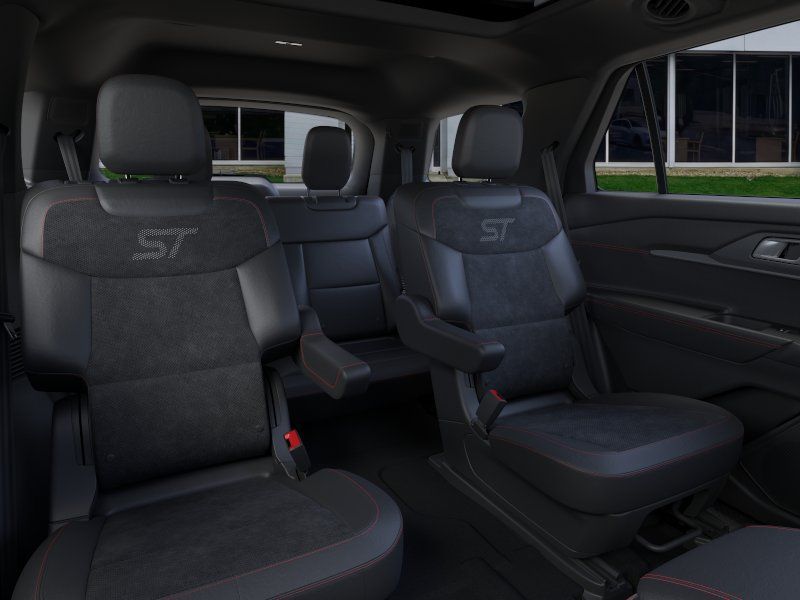 2026 Ford Explorer ST - Photo 11
