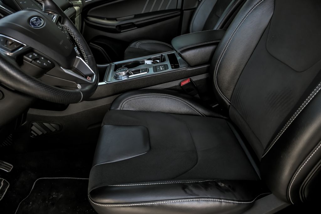 2022 Ford Edge ST - Photo 14