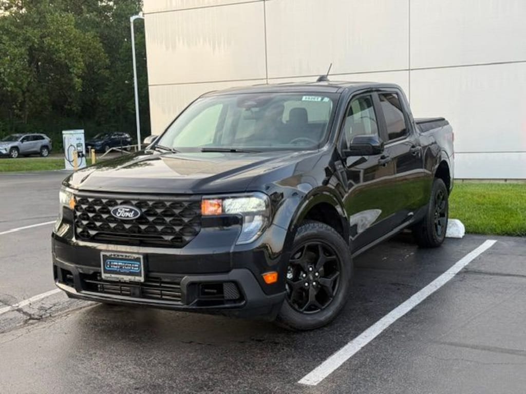 Used 2025 Ford Maverick XLT Truck