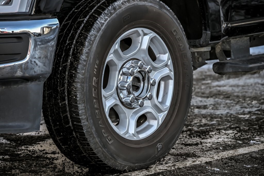 Used 2025 Ford F-250SD XLT Truck