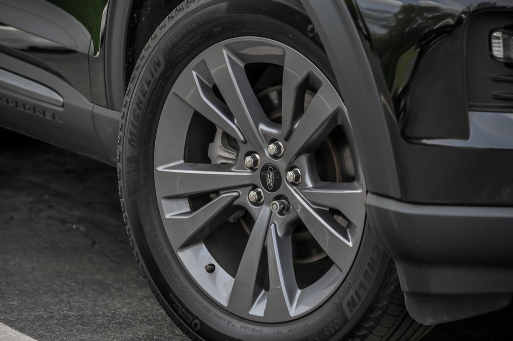 Certified 2024 Ford Explorer XLT SUV
