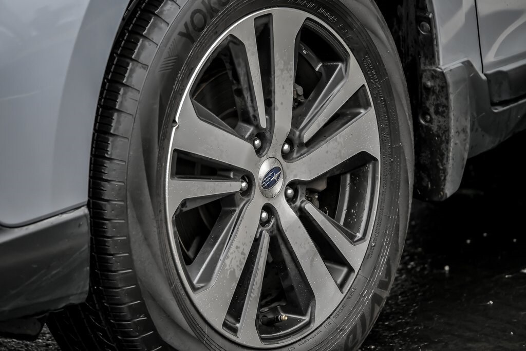 2018 Subaru Outback 2.5i Limited photo 4