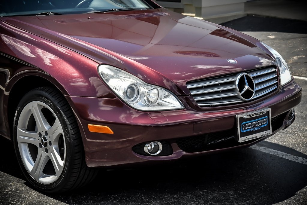 Used 2006 Mercedes-Benz CLS-Class CLS500 with VIN WDDDJ75X46A060949 for sale in Elgin, IL
