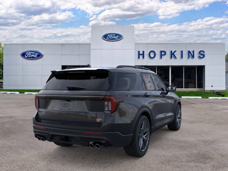 2026 Ford Explorer ST - Photo 8