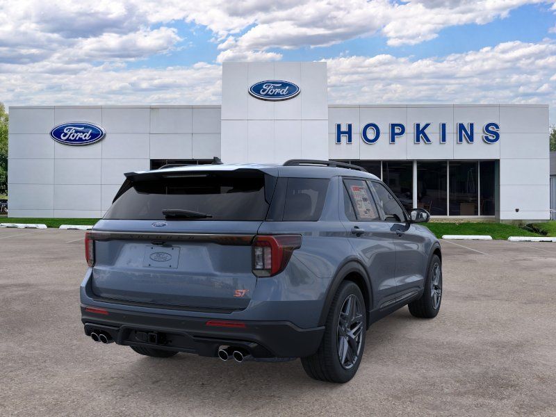 2026 Ford Explorer ST - Photo 8