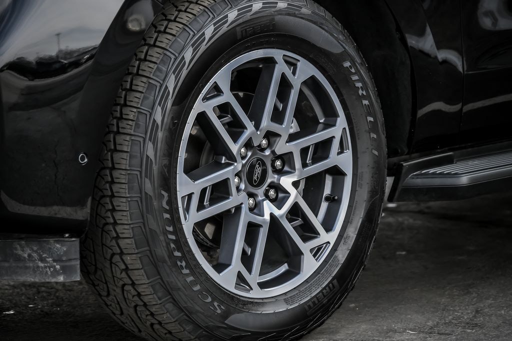 Used 2025 Ford Expedition Active SUV