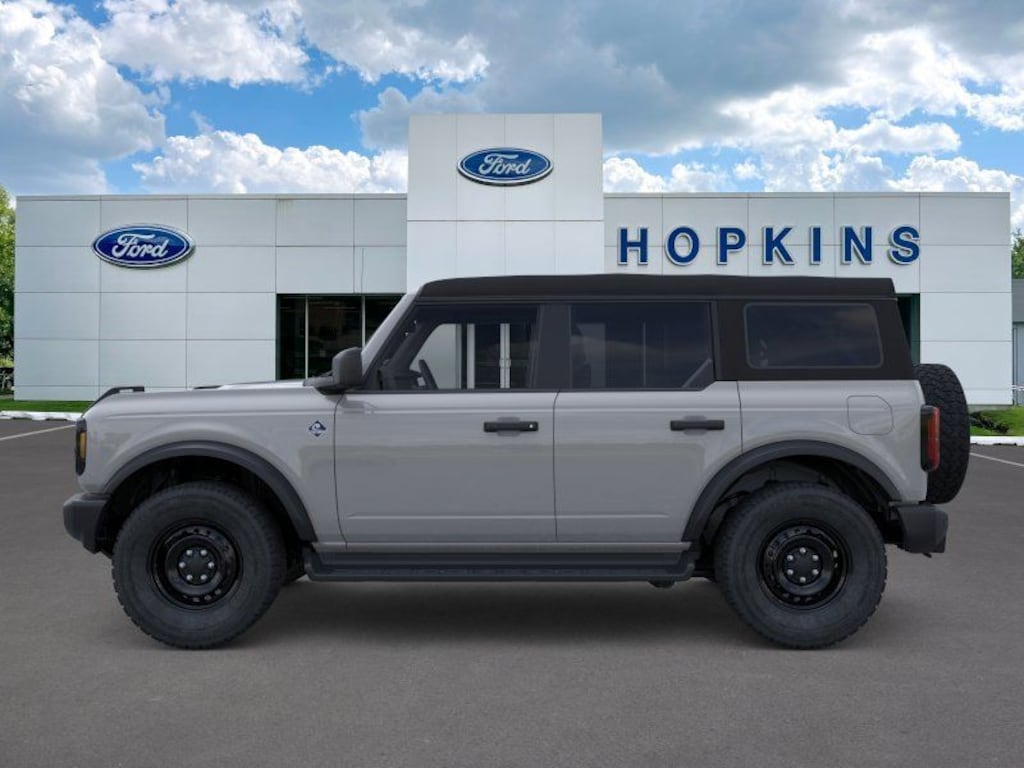 New 2026 Ford Bronco Outer Banks SUV