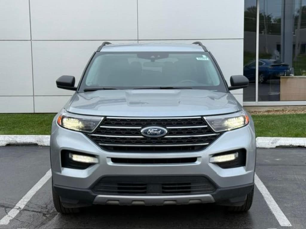 Used 2024 Ford Explorer XLT SUV