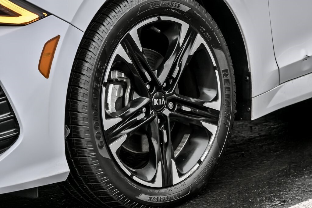 2021 Kia K5 GT-Line photo 4