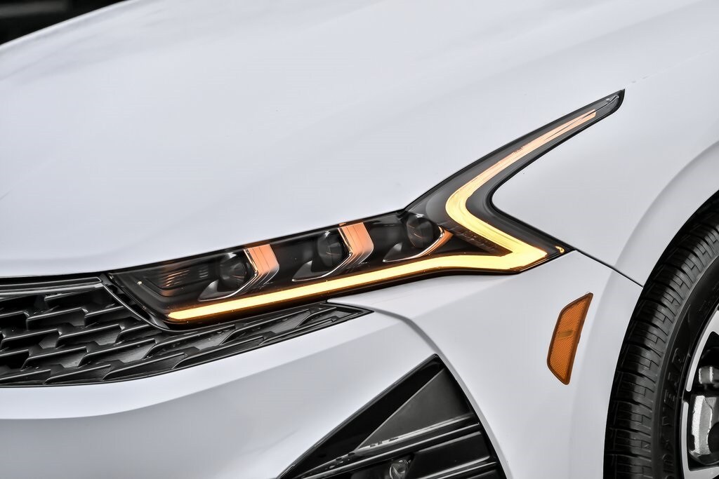 2021 Kia K5 GT-Line photo 3