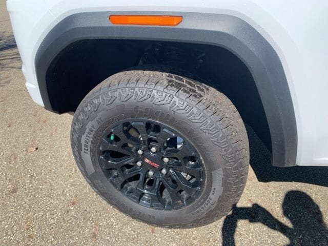 2026 GMC Canyon Elevation - Photo 13