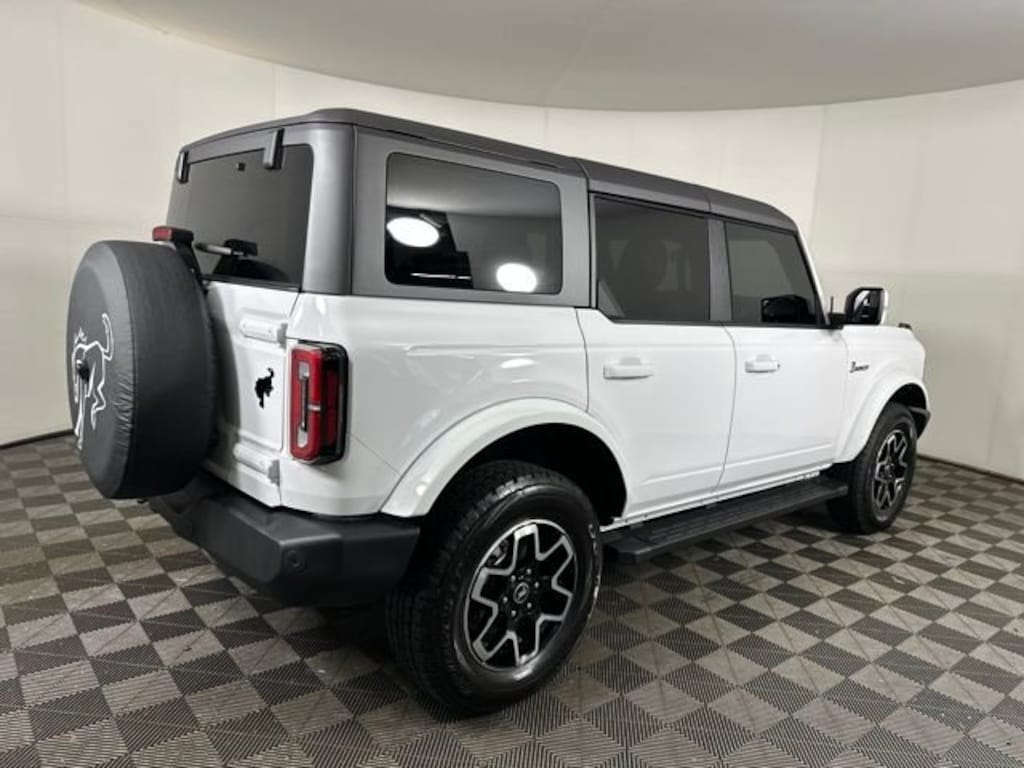 Used 2023 Ford Bronco Base SUV