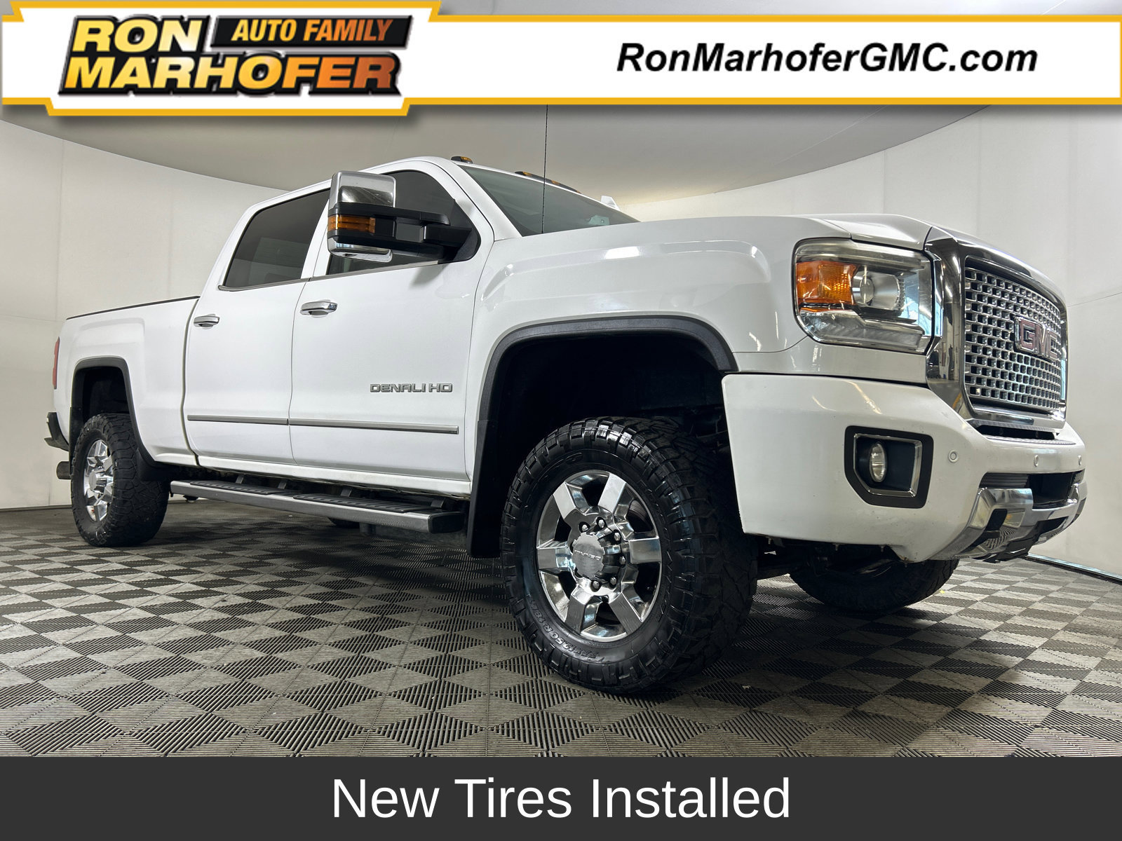 2015 GMC Sierra 3500 HD Denali Truck Crew Cab