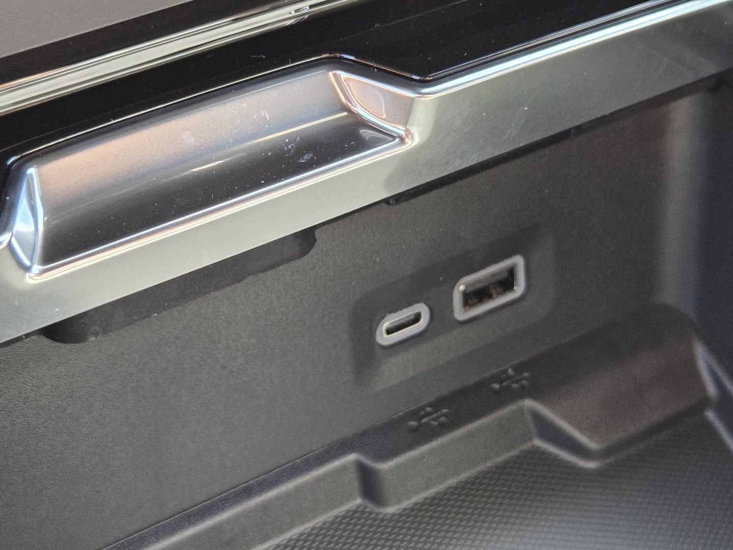 2026 GMC Yukon XL Denali Ultimate - Photo 41