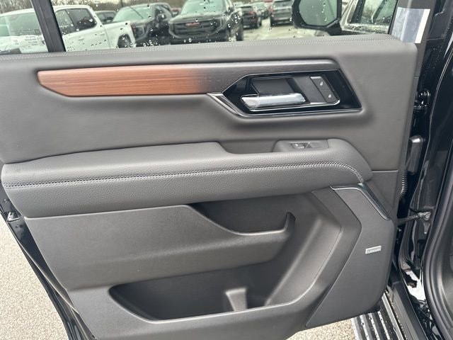 2026 GMC Yukon XL Denali - Photo 19