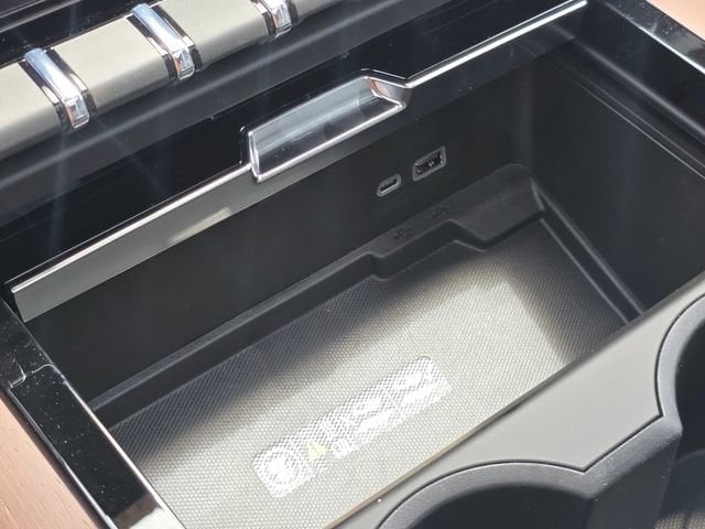 2026 GMC Yukon XL Denali - Photo 36