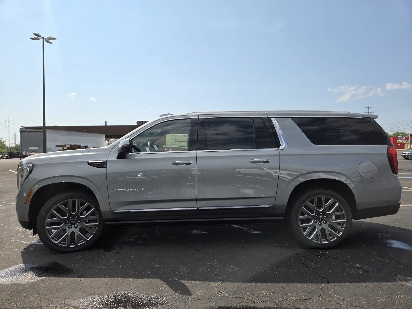 2026 GMC Yukon XL Denali Ultimate - Photo 17