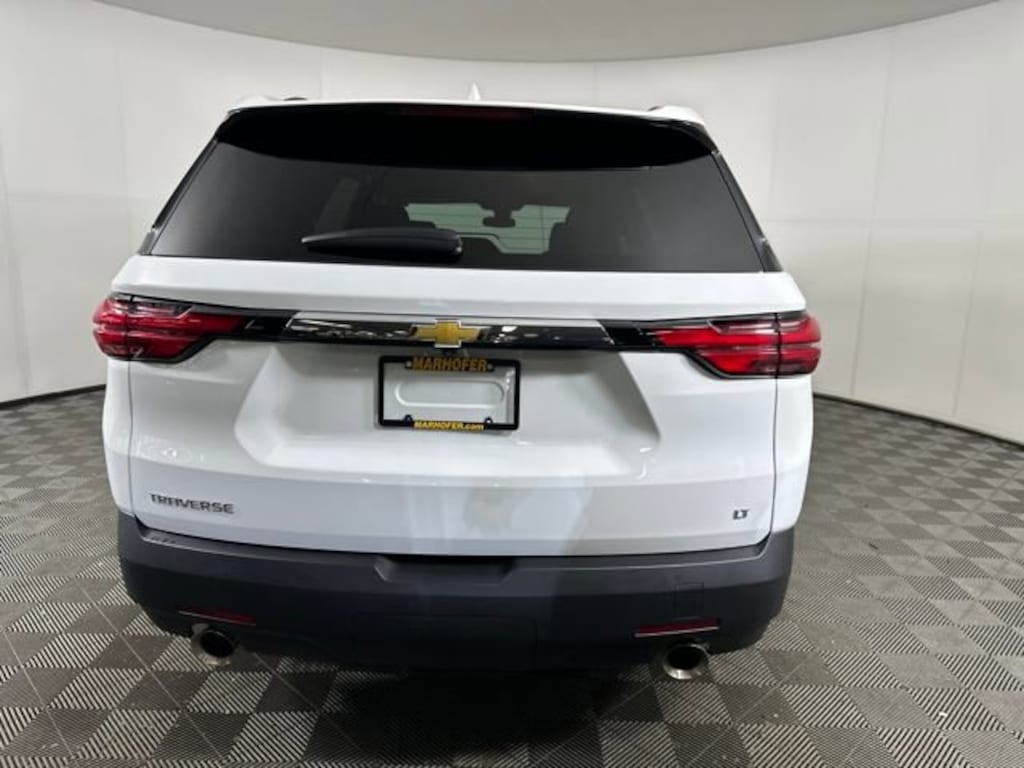 Used 2023 Chevrolet Traverse LT Cloth SUV