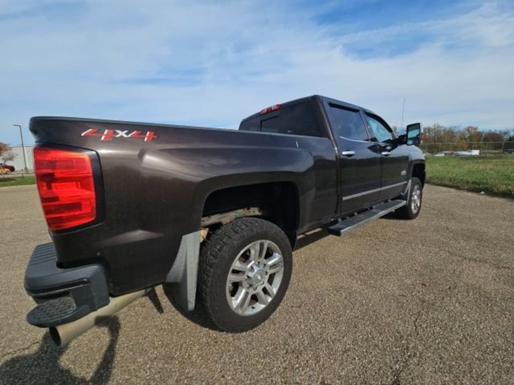 Used 2018 Chevrolet Silverado 2500 HD High Country Truck Crew Cab