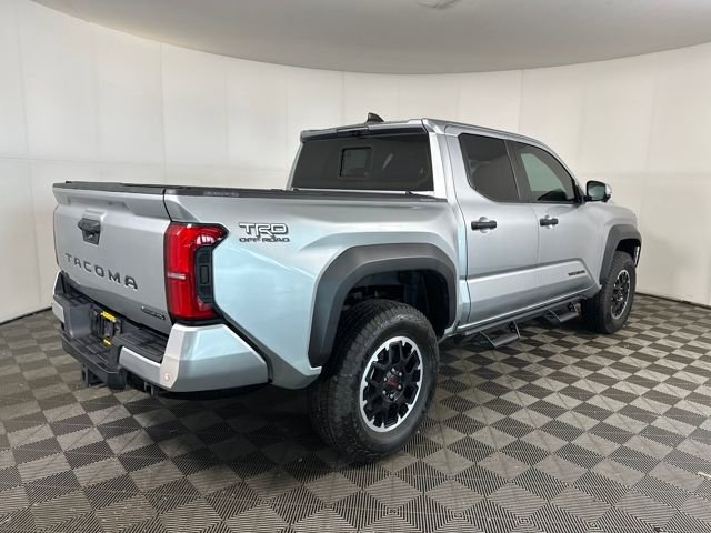 2025 Toyota Tacoma TRD Sport photo 3