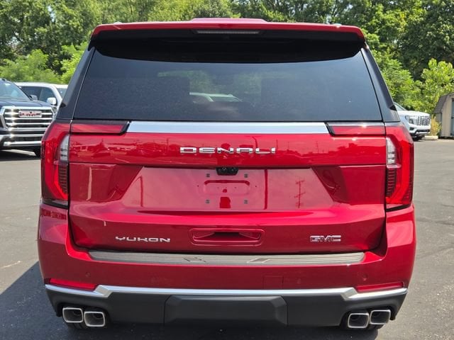 2026 GMC Yukon Denali - Photo 16