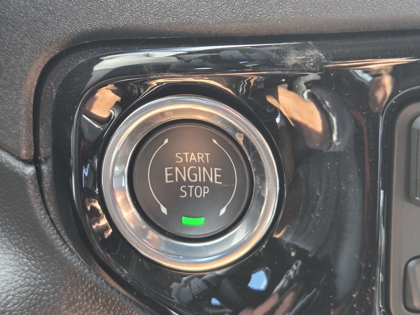 2026 GMC Sierra 1500 SLT - Photo 36