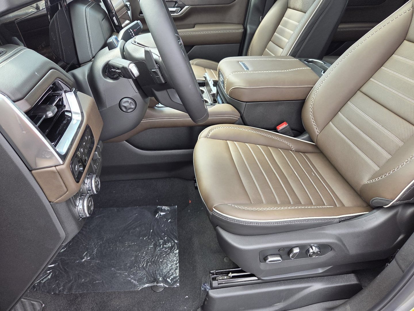 2026 GMC Yukon XL Denali Ultimate - Photo 29